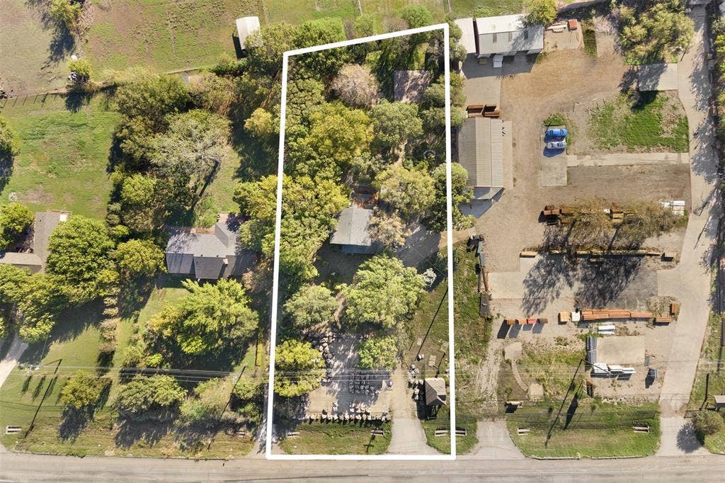3708 N Highway 77, Waxahachie, TX 75165