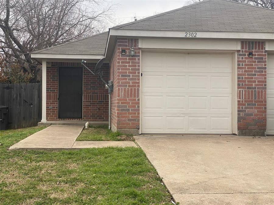 Property photo for 2302 Coleman Avenue, Fort Worth, TX