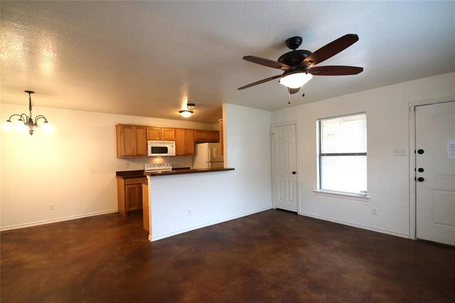 Property photo for 8024 W Elizabeth Lane, #8026, Fort Worth, TX