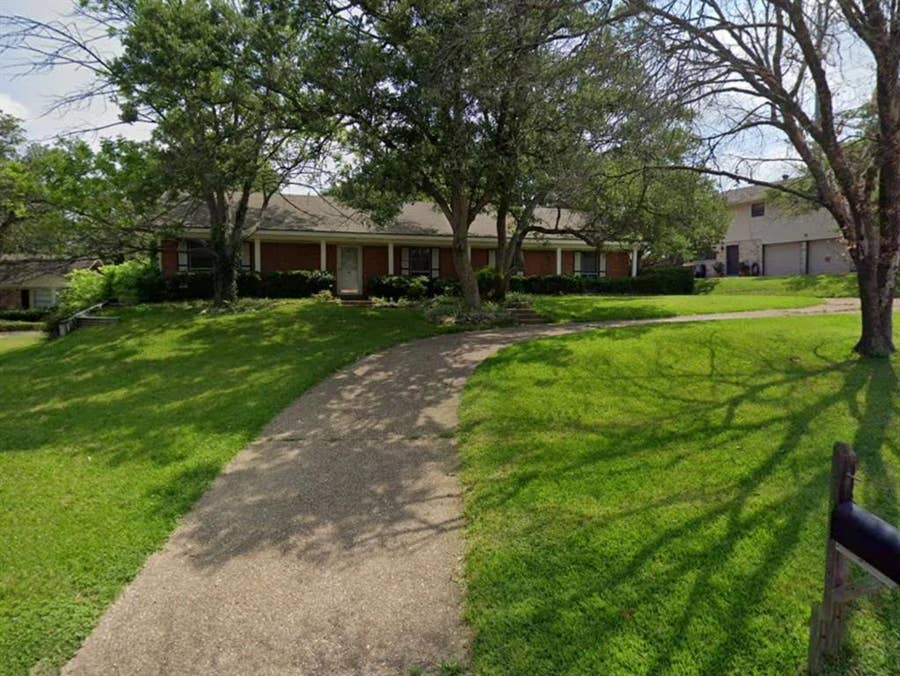 Property photo for 1117 Valley Ridge Drive, Woodway, TX