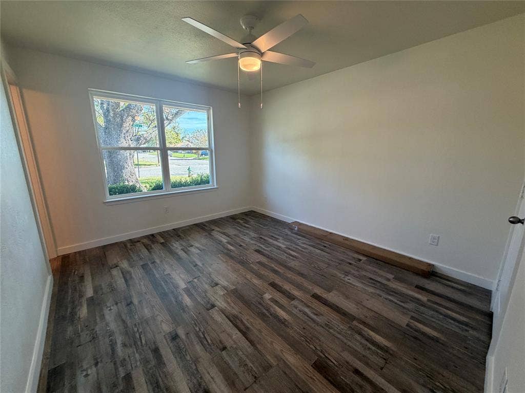 6728 Wren Drive, Greenville, TX 75402 6728 Wren Drive, Greenville, TX 75402