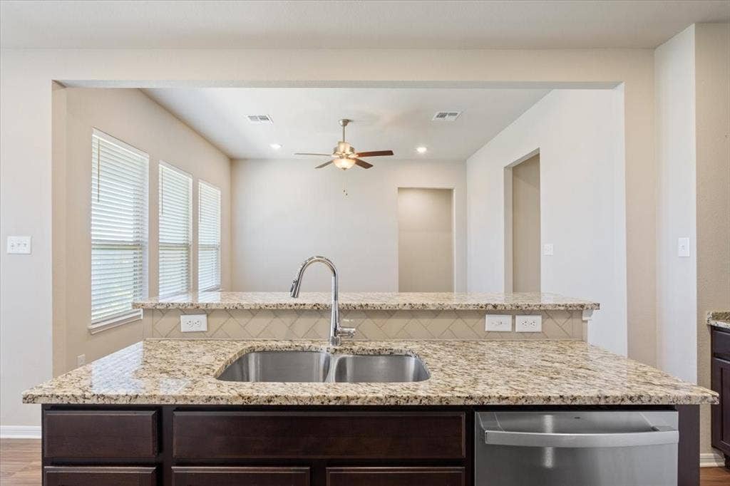 1427 Shadow Hill Lane, Temple, TX 76502