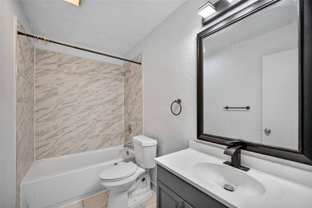 3205 Galaxie Drive, Garland, TX 75044 3205 Galaxie Drive, Garland, TX 75044