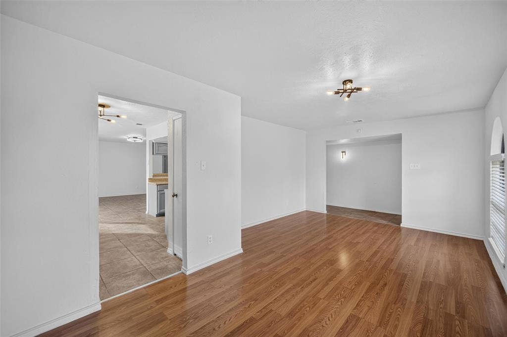 3205 Galaxie Drive, Garland, TX 75044 3205 Galaxie Drive, Garland, TX 75044