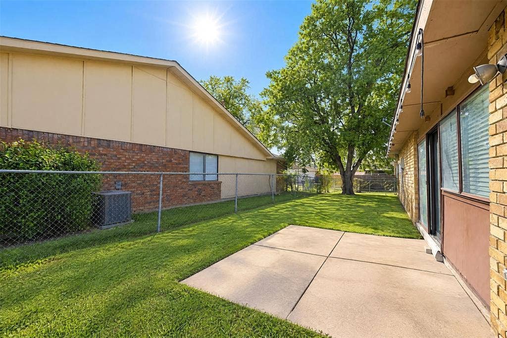 3205 Galaxie Drive, Garland, TX 75044 3205 Galaxie Drive, Garland, TX 75044