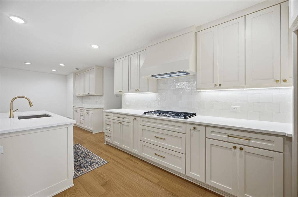 6978 Pemberton Drive, Dallas, TX 75230 6978 Pemberton Drive, Dallas, TX 75230
