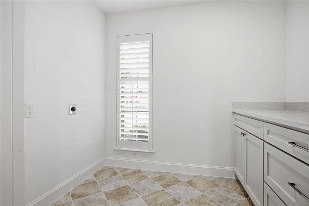 6978 Pemberton Drive, Dallas, TX 75230 6978 Pemberton Drive, Dallas, TX 75230