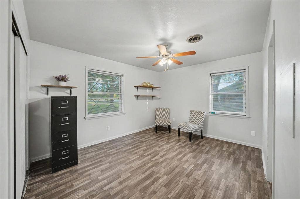 2415 Fannin Street, Greenville, TX 75401 2415 Fannin Street, Greenville, TX 75401