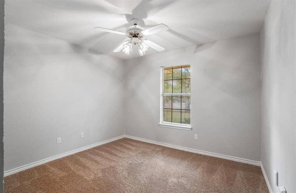 3906 Cimmaron Trail, De Cordova, TX 76049