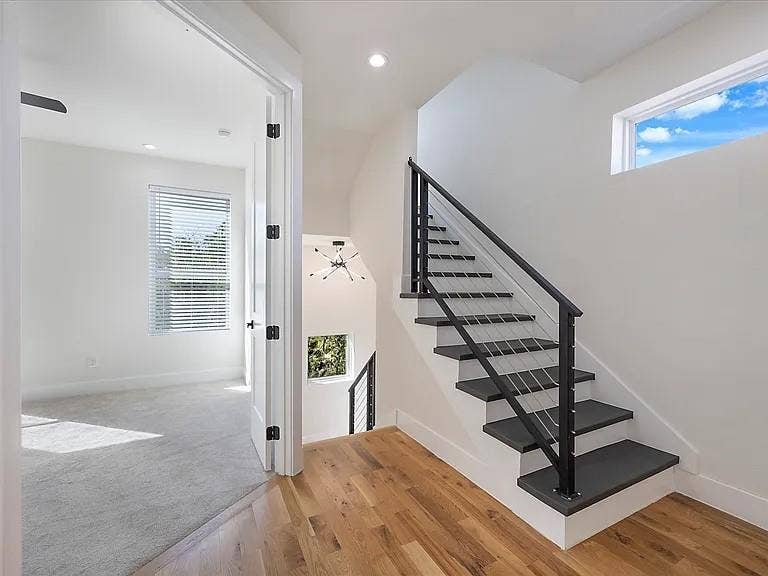 1122 Muncie Avenue, Dallas, TX 75212