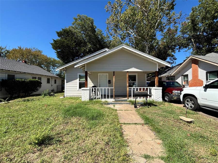 Property photo for 2917 Lenway Street, Dallas, TX