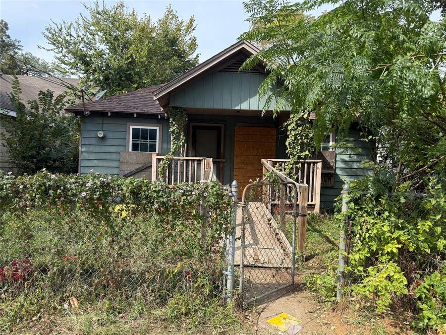 Property photo for 2343 Macon Street, Dallas, TX