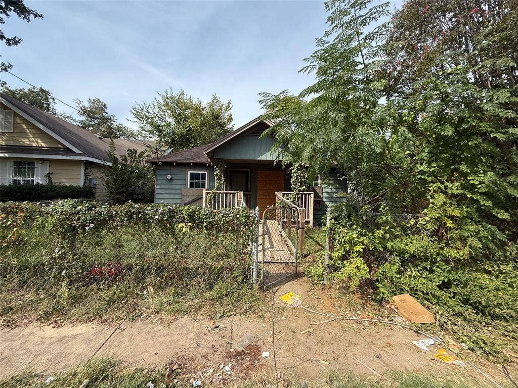2343 Macon Street, Dallas, TX 75215 2343 Macon Street, Dallas, TX 75215