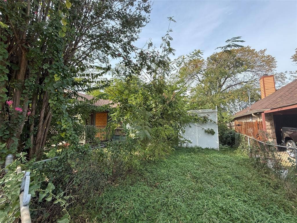 2343 Macon Street, Dallas, TX 75215 2343 Macon Street, Dallas, TX 75215