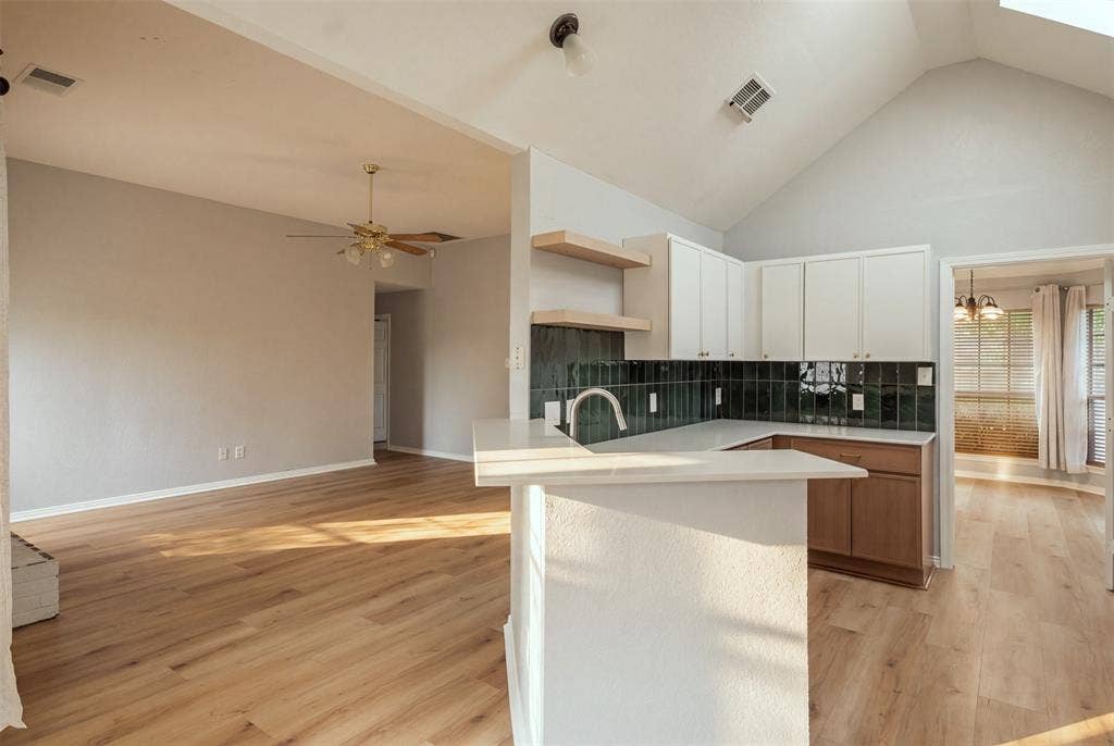 2710 Kingswood Drive, Garland, TX 75040 2710 Kingswood Drive, Garland, TX 75040