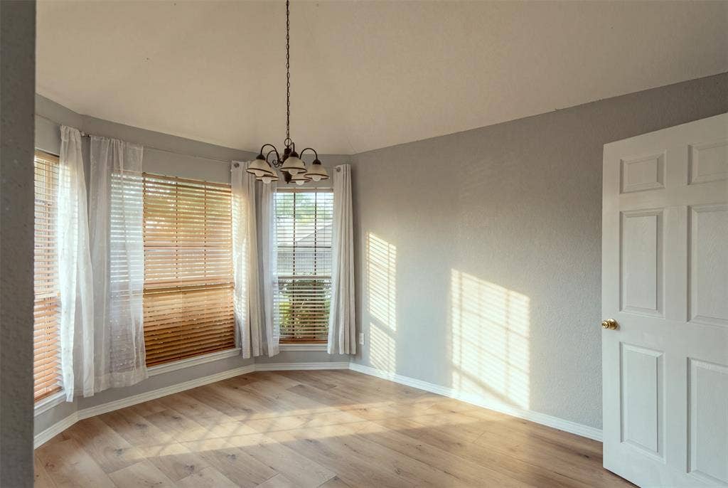 2710 Kingswood Drive, Garland, TX 75040 2710 Kingswood Drive, Garland, TX 75040