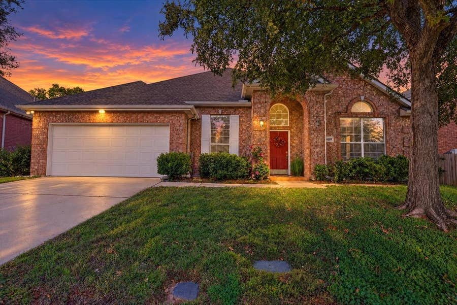Property photo for 4609 Stockwood Drive, Fort Worth, TX