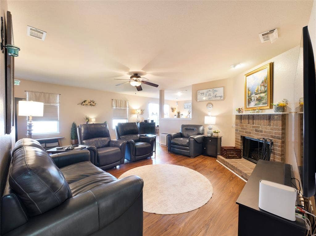 318 Laurel Lane, Fate, TX 75087