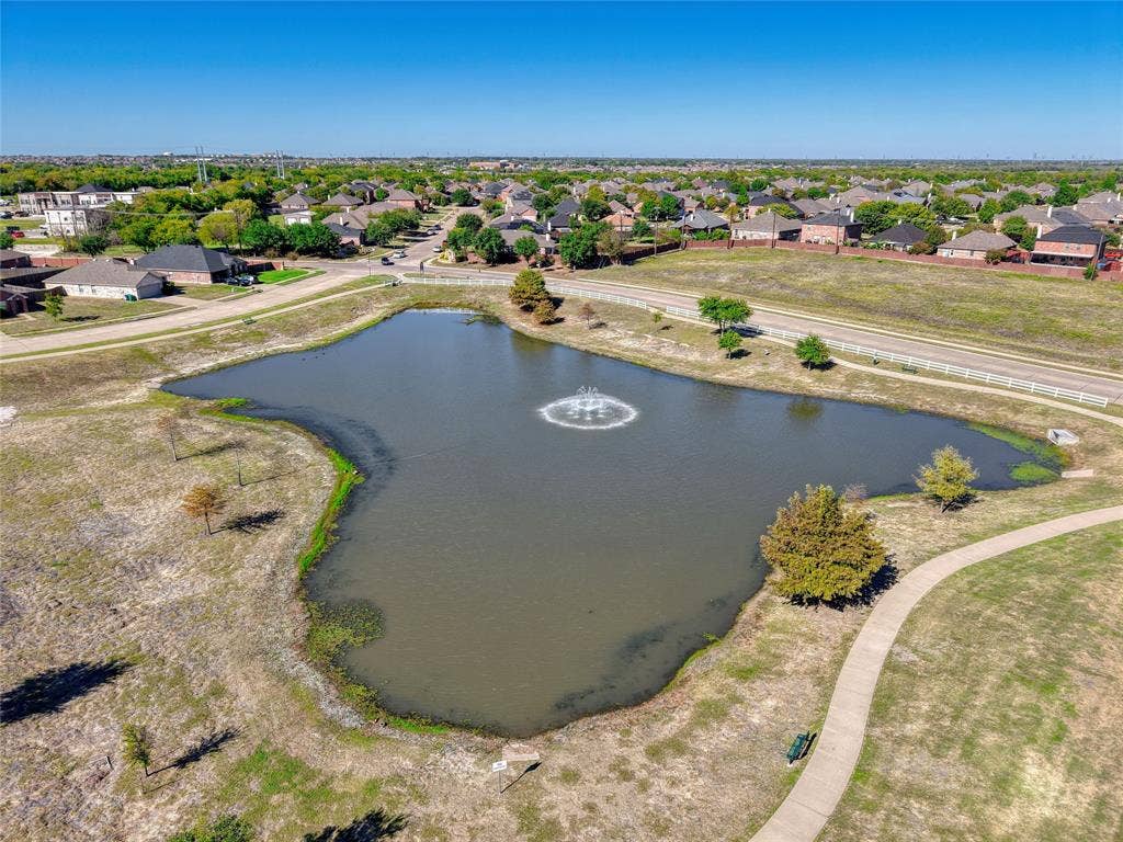 Neighborhood Lake and walking trail