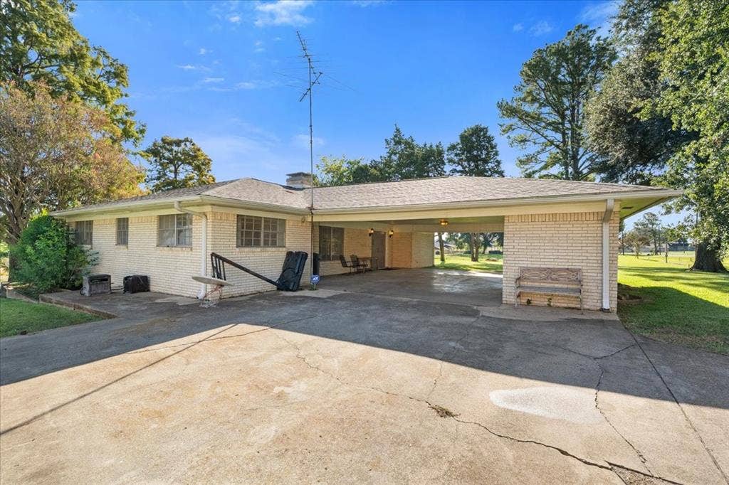 334 Cross Tie Ranch Road, Trinidad, TX 75163 334 Cross Tie Ranch Road, Trinidad, TX 75163