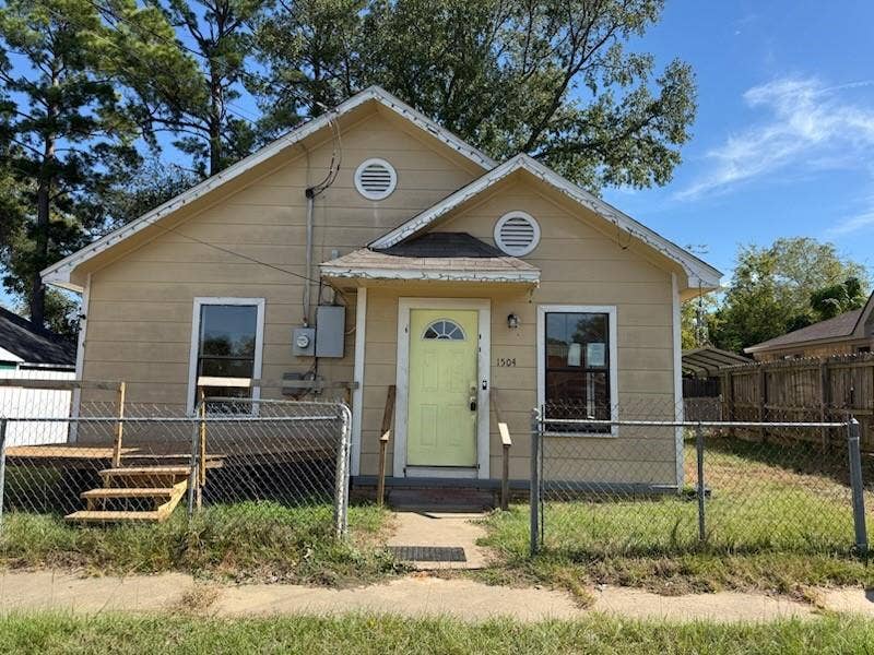 Property photo for 1504 S Kennedy Avenue, Tyler, TX