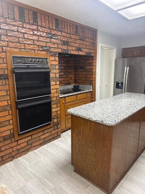 141 S Beltwoods Drive, DeSoto, TX 75115 141 S Beltwoods Drive, DeSoto, TX 75115