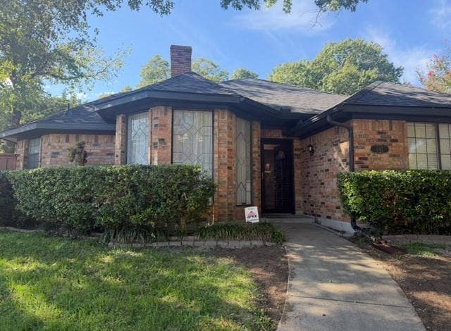 Property photo for 141 S Beltwoods Drive, DeSoto, TX