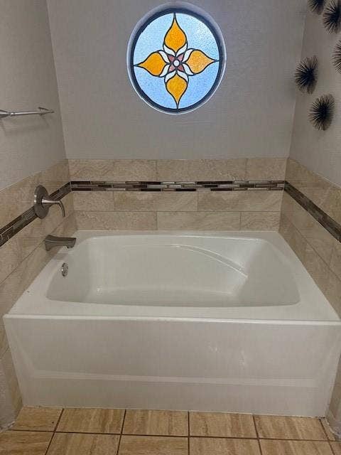 141 S Beltwoods Drive, DeSoto, TX 75115 141 S Beltwoods Drive, DeSoto, TX 75115