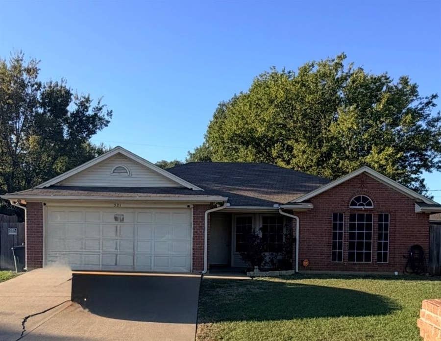 Property photo for 521 Arbor Lane, Burleson, TX