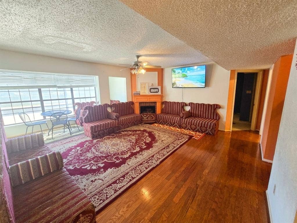 11450 Audelia Road, #105, Dallas, TX 75243 11450 Audelia Road, #105, Dallas, TX 75243