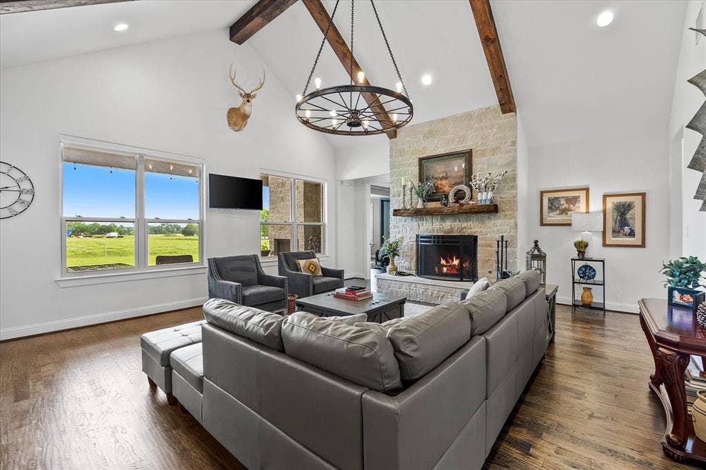 331 Mcclendon Road, Lavon, TX 75166