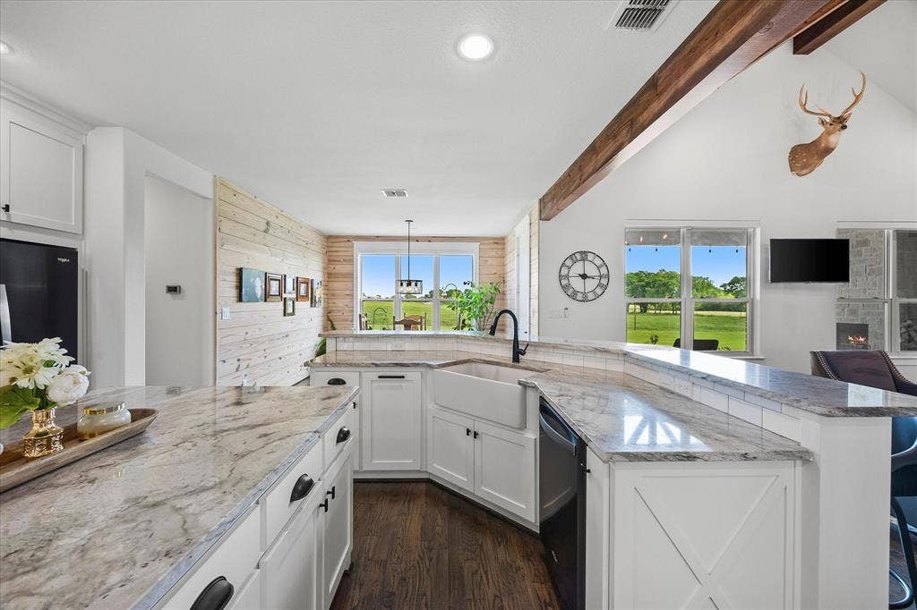 331 Mcclendon Road, Lavon, TX 75166