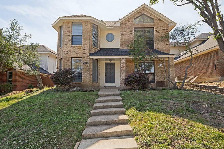 Property photo for 1446 Homestead Lane, Carrollton, TX