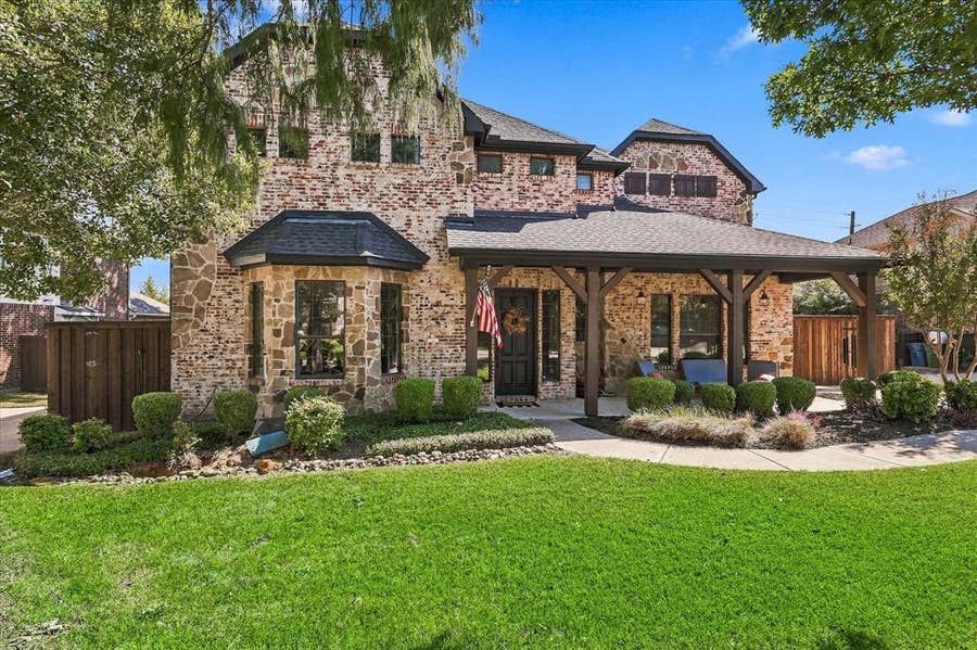 Property photo for 4107 Thornberry Trail, Highland Village, TX