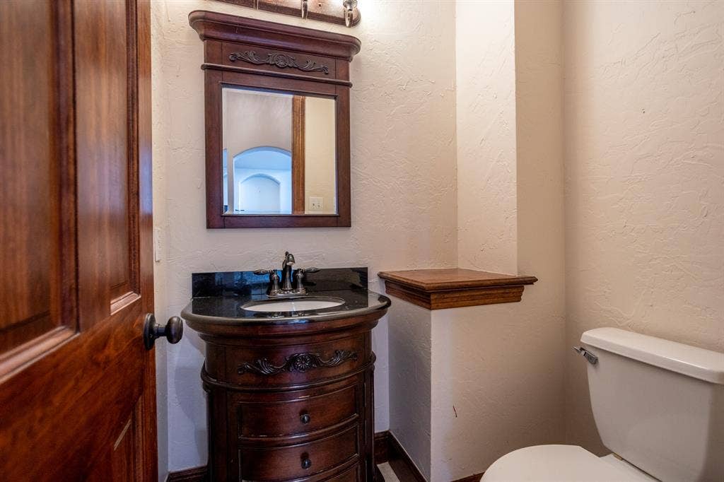 3300 Nottingham Drive, McKinney, TX 75072 3300 Nottingham Drive, McKinney, TX 75072