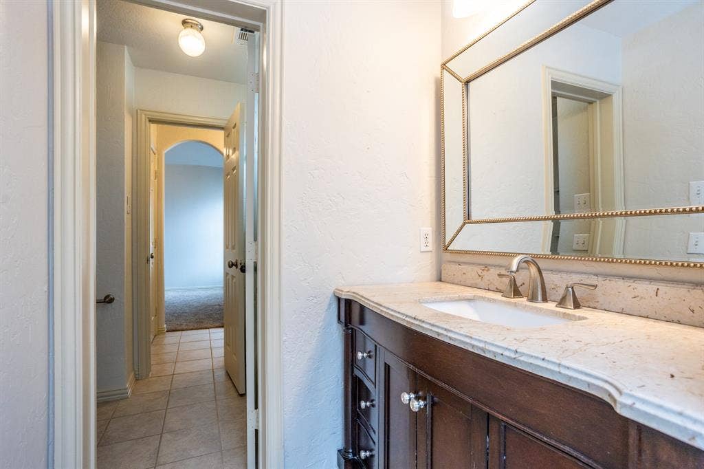 3300 Nottingham Drive, McKinney, TX 75072 3300 Nottingham Drive, McKinney, TX 75072