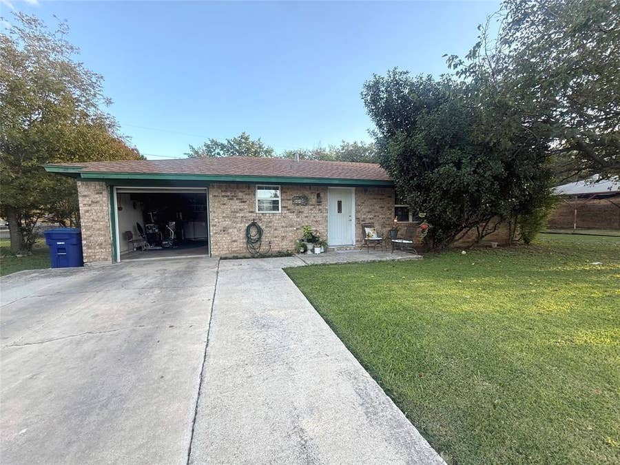 Property photo for 500 Valley View Street, Brownwood, TX