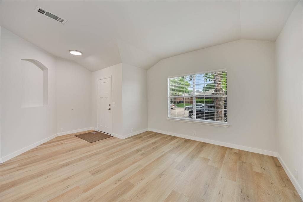 7127 Larkin Drive, Dallas, TX 75227 7127 Larkin Drive, Dallas, TX 75227