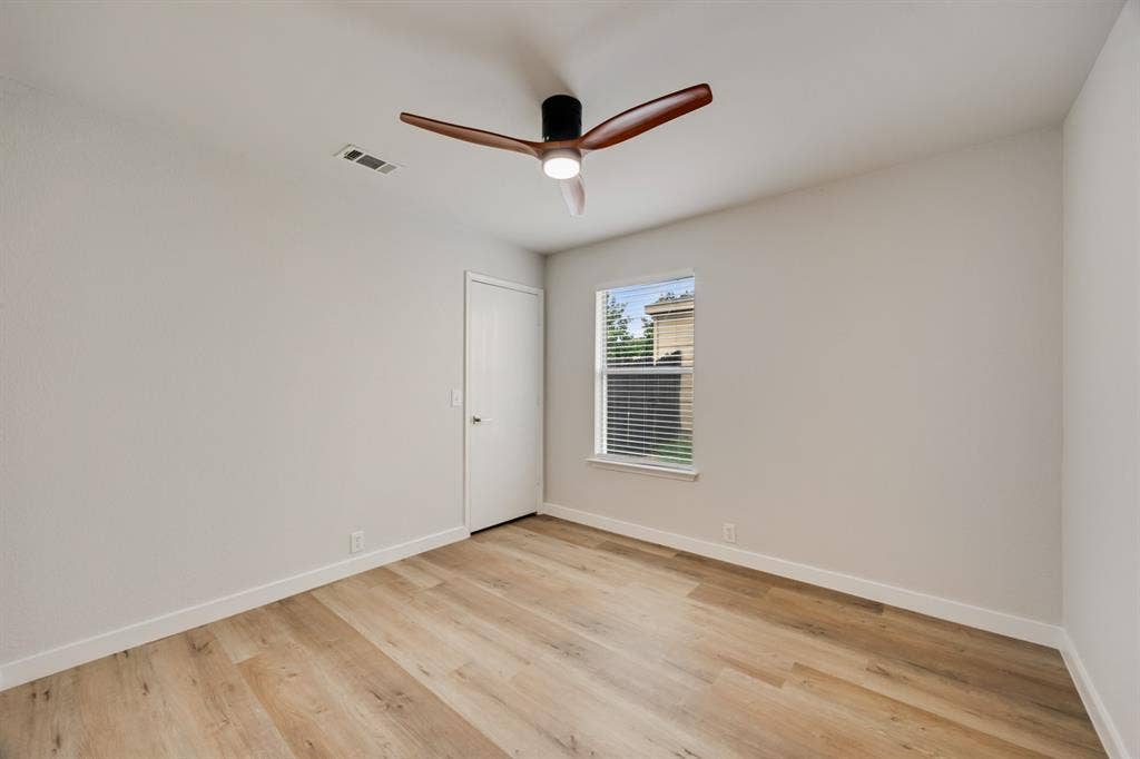 7127 Larkin Drive, Dallas, TX 75227 7127 Larkin Drive, Dallas, TX 75227