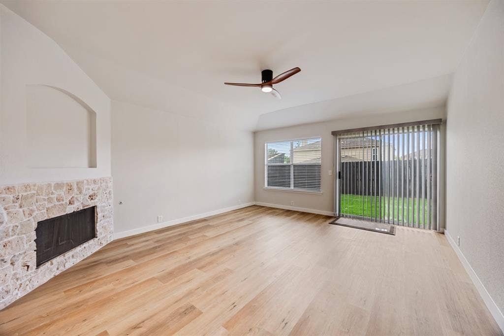 7127 Larkin Drive, Dallas, TX 75227 7127 Larkin Drive, Dallas, TX 75227