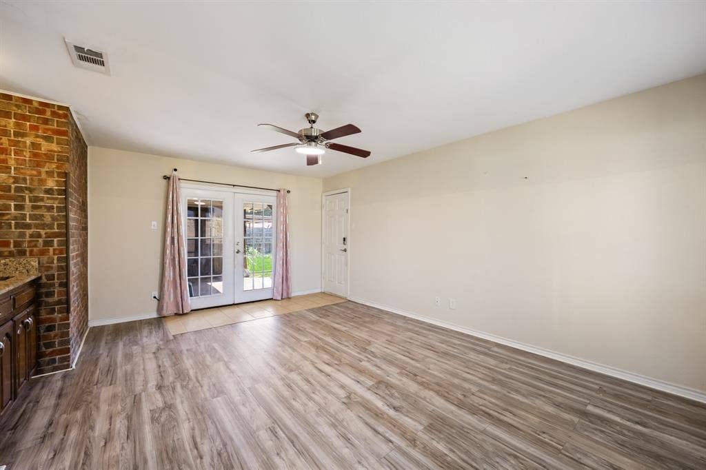 722 Worcester Lane, Garland, TX 75040 722 Worcester Lane, Garland, TX 75040
