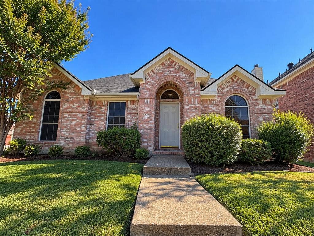 1906 Dartbrook Drive, Rowlett, TX 75089