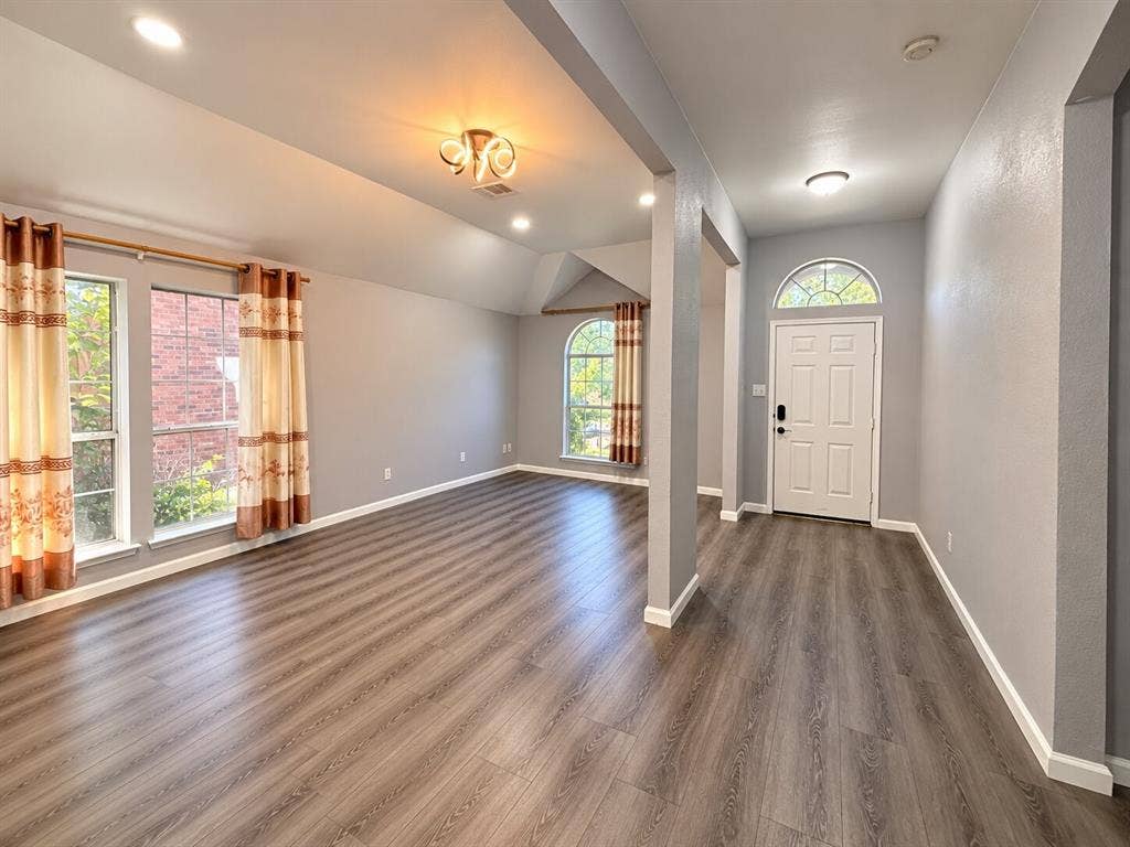 1906 Dartbrook Drive, Rowlett, TX 75089