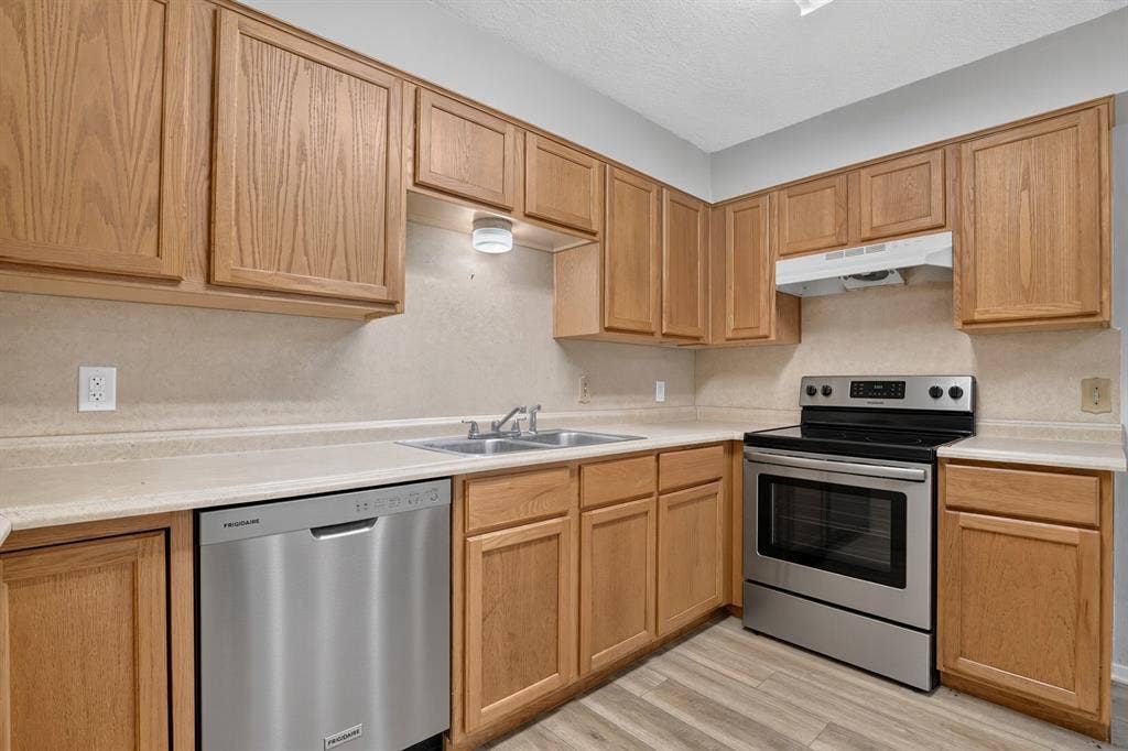 6530 Fall Creek Highway, Granbury, TX 76049