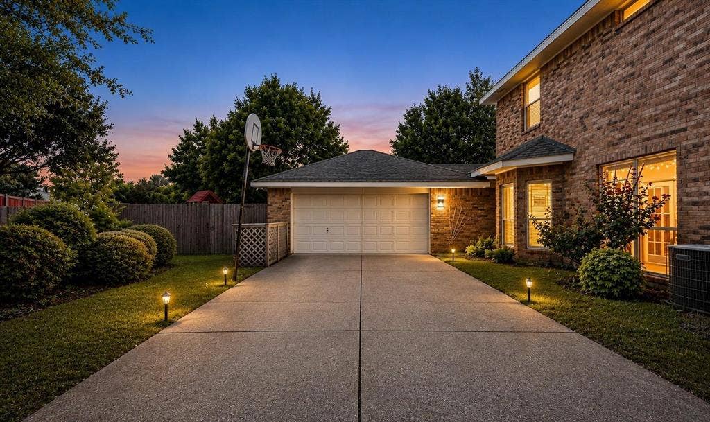 3509 Mistletoe Lane, Rowlett, TX 75088 3509 Mistletoe Lane, Rowlett, TX 75088