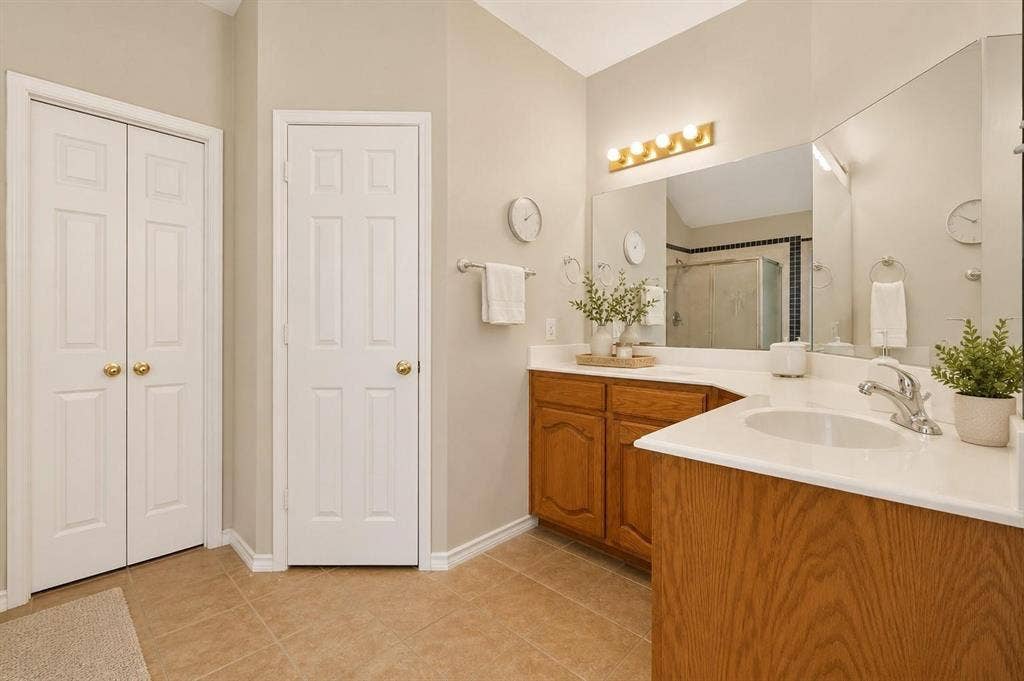 3509 Mistletoe Lane, Rowlett, TX 75088 3509 Mistletoe Lane, Rowlett, TX 75088