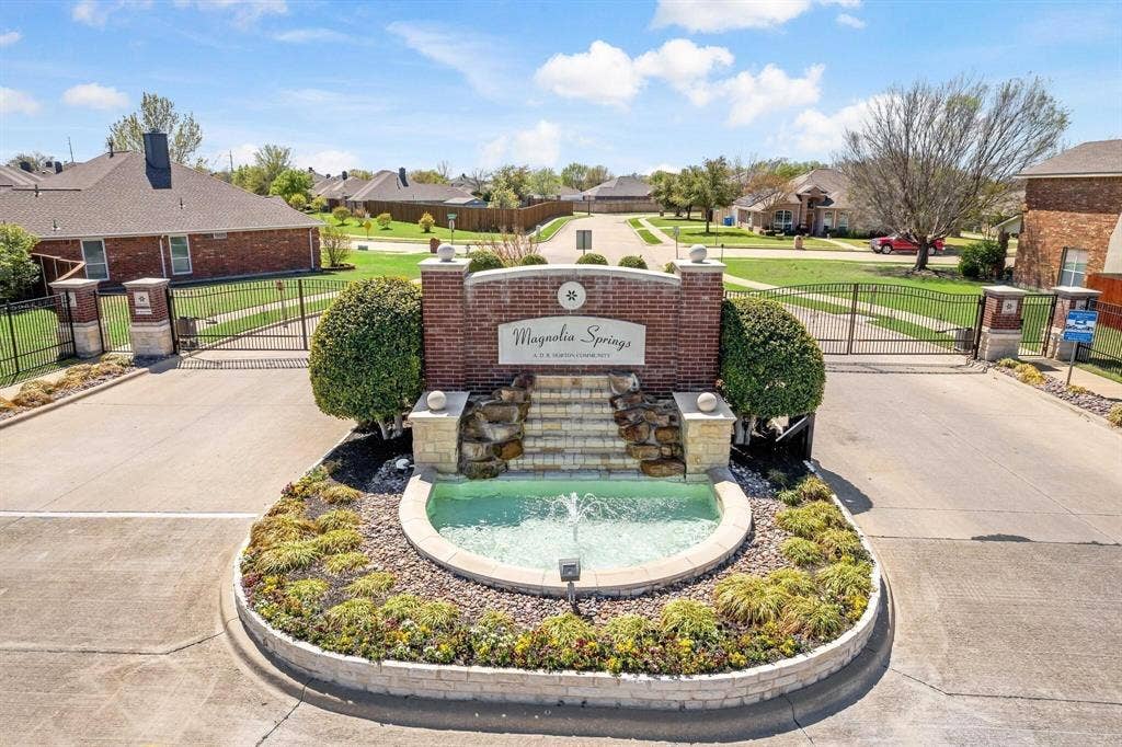 3509 Mistletoe Lane, Rowlett, TX 75088 3509 Mistletoe Lane, Rowlett, TX 75088