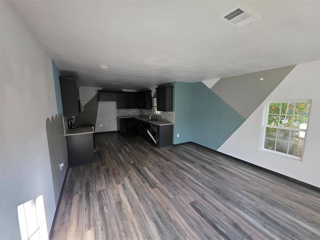 2914 Carpenter Avenue, Dallas, TX 75215