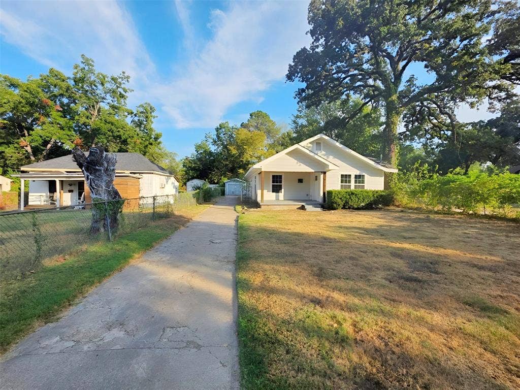 2914 Carpenter Avenue, Dallas, TX 75215