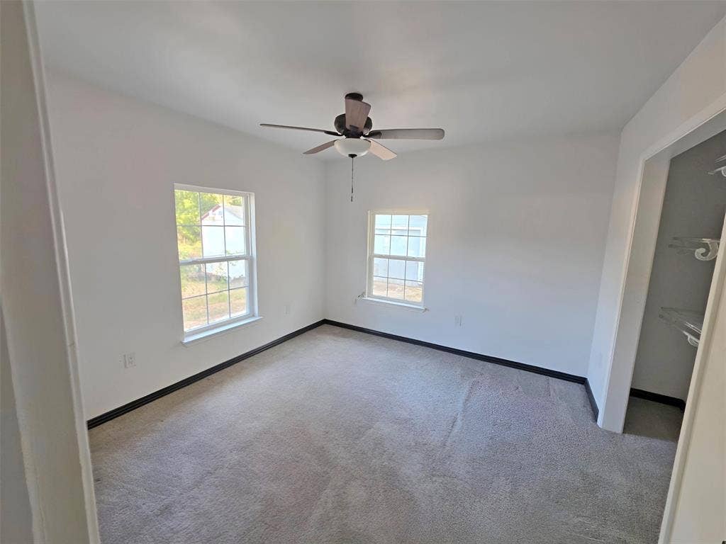 2914 Carpenter Avenue, Dallas, TX 75215